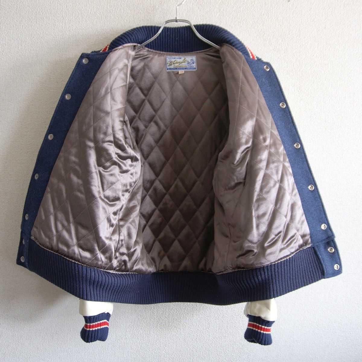 美品】WHITESVILLE【フルデコ レザースリーブ スタジャン】38