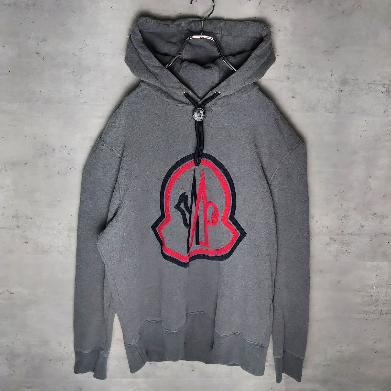 ✨ MONCLER モンクレール フロント ビッグ ロゴ パーカー グレー