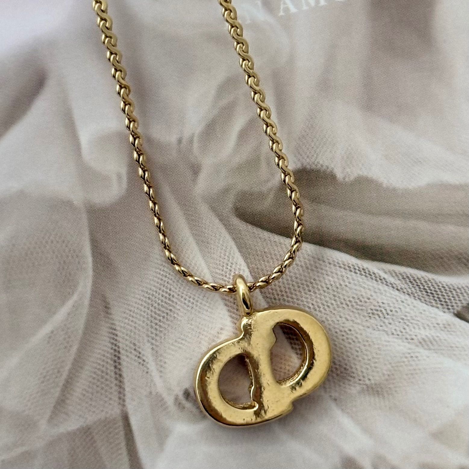 美品】クリスチャンディオール ネックレスCDロゴ GPメッキ ゴールド