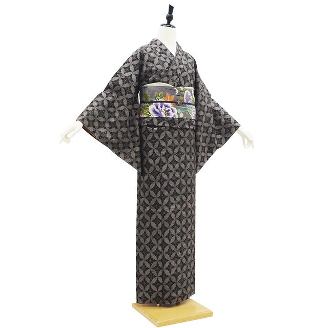 新古品】 本場大島紬 着物 未使用 正絹 大島紬 袷 7マルキ カタス式