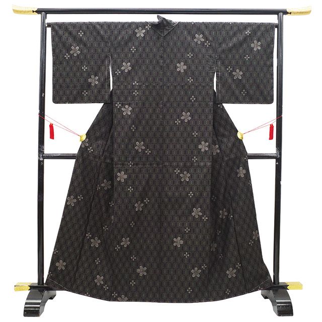 新古品】 本場大島紬 着物 未使用 正絹 大島紬 窪田織物 袷 7マルキ