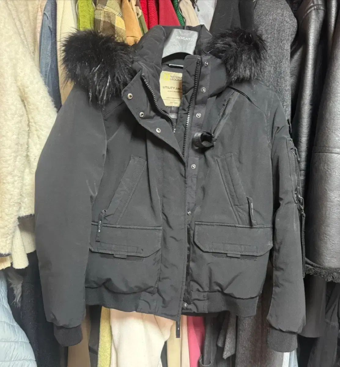 ナショナルジオグラフィック　美品 ブラック　中綿 ナショナルジオグラフィック ショートダウン ブラック - メルカリ