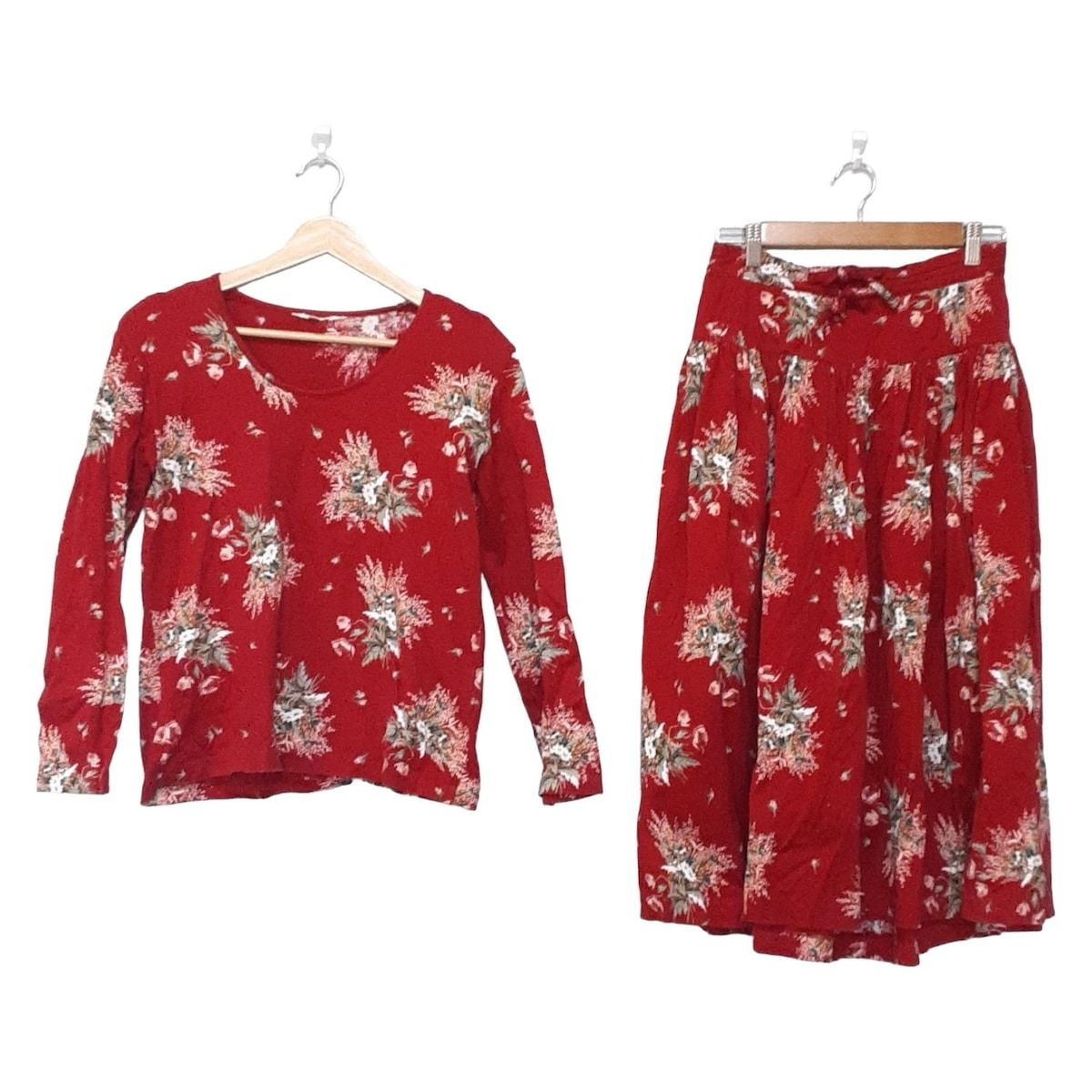INGEBORG(インゲボルグ) スカートセットアップ レディース - レッド