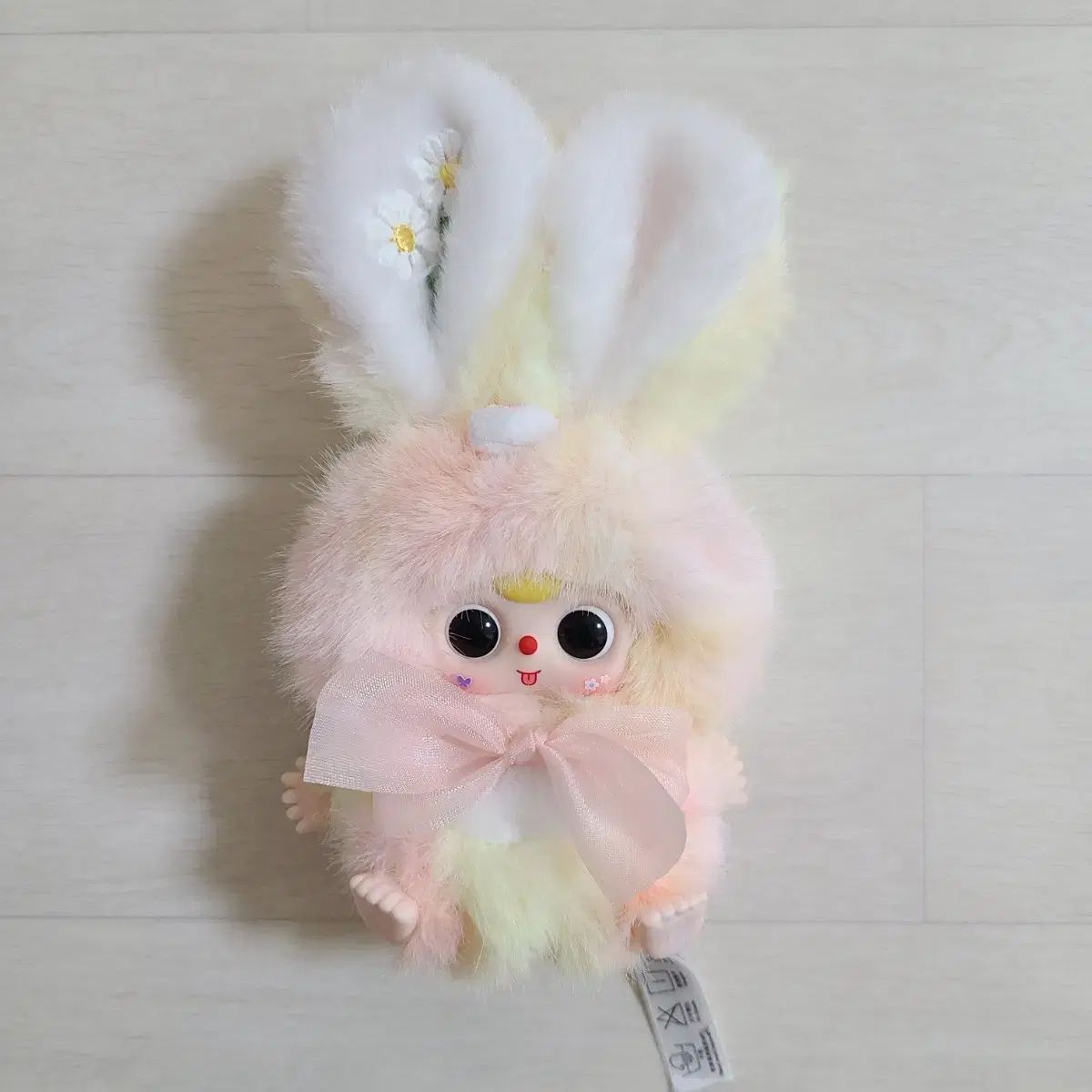 開封のみ ベイビー・スリー・フラワー・キーホルダー - メルカリ