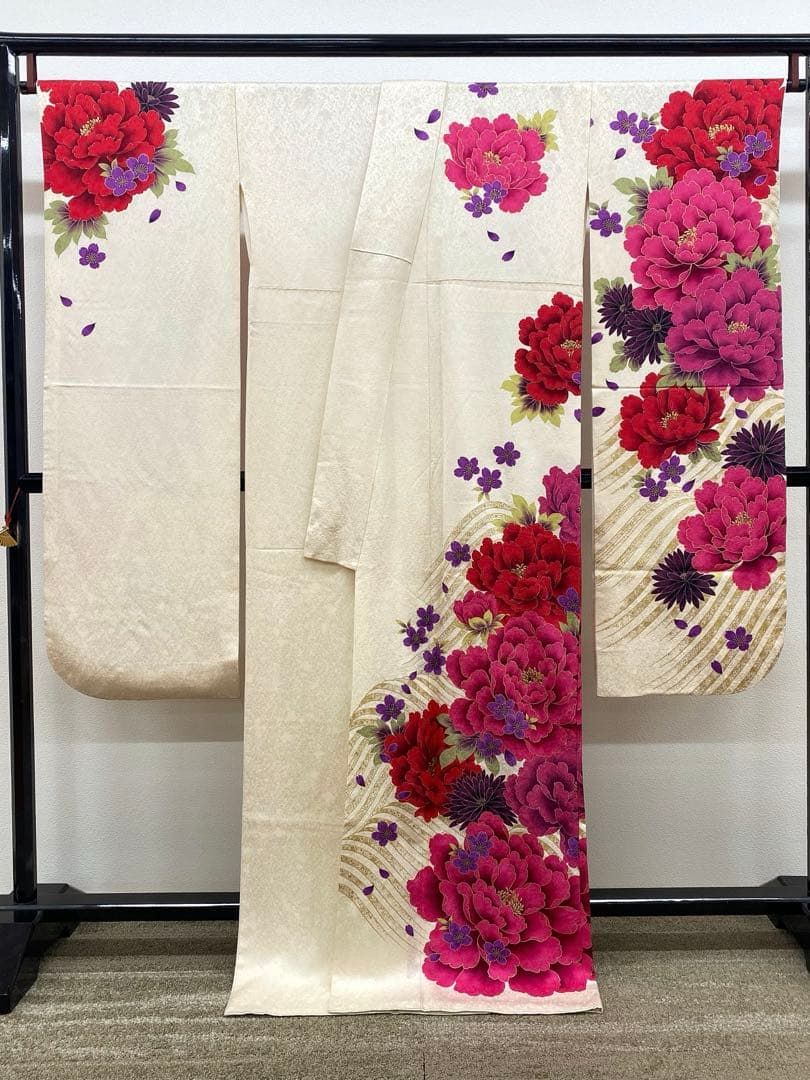 振袖 金彩 銀通し 紋意匠 牡丹 大輪 身丈157cm 撥水加工済 MO3347 