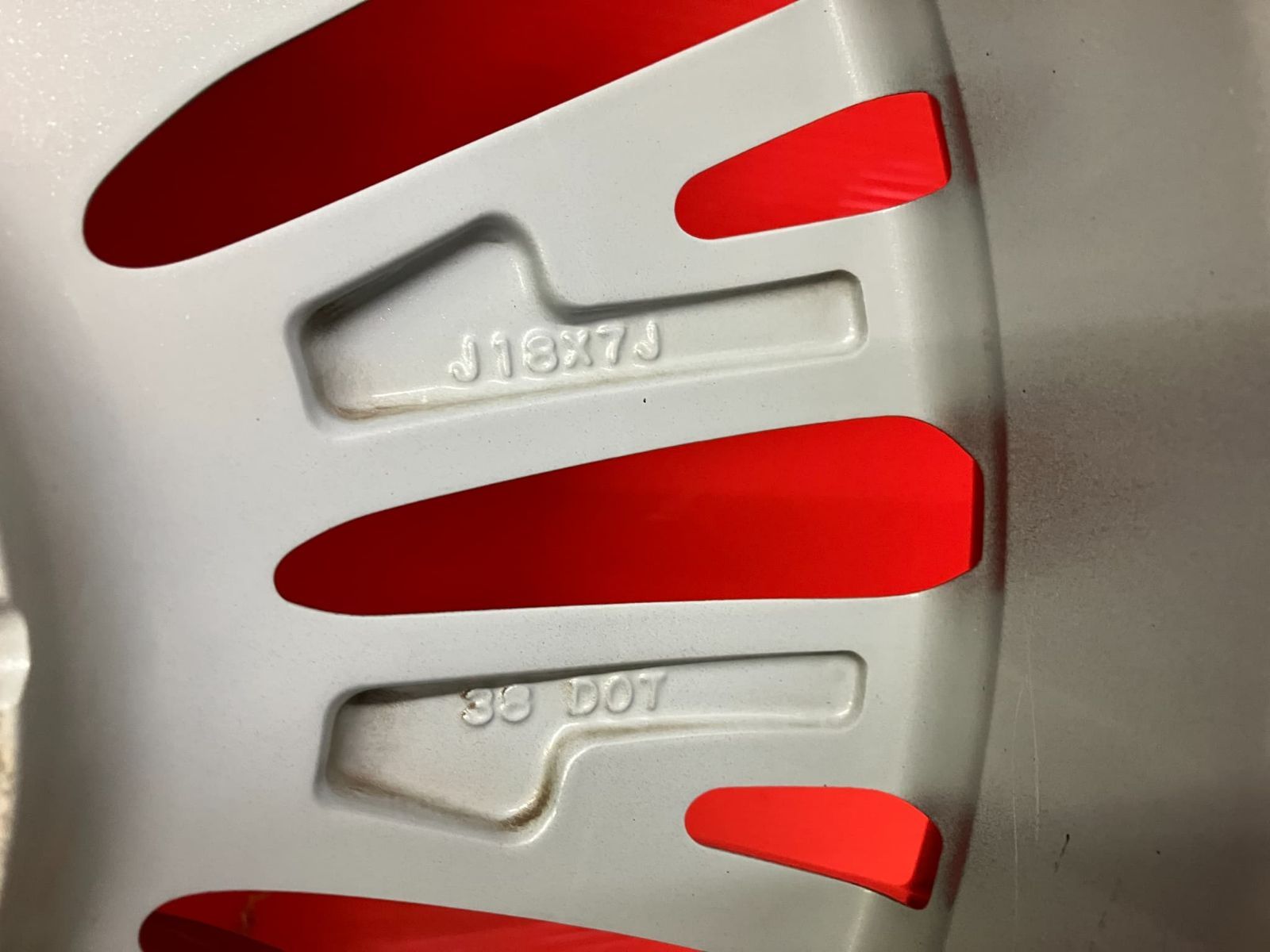 【お電話番号必須】中古ホイール[18x7.0J+38 114.3/5H ミツビシ アウトランダー純正] 4本SET 中古ホイール[18x7.0J+38 114.3/5H ミツビシ アウトランダー純正] 4本