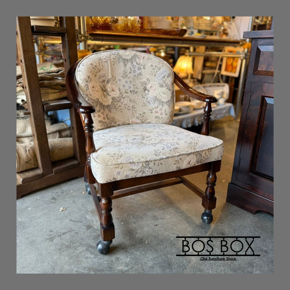 karimoku カリモク家具 コロニアル アームチェア キャスター付き