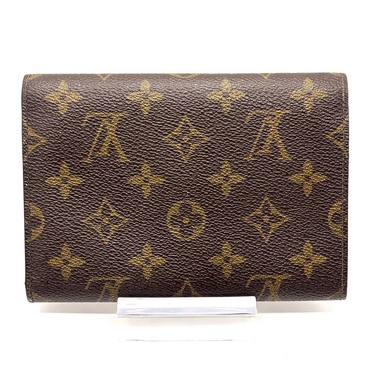 使い方で差が出る定番】 LOUIS VUITTON ポルト・トレゾール・エテュイ