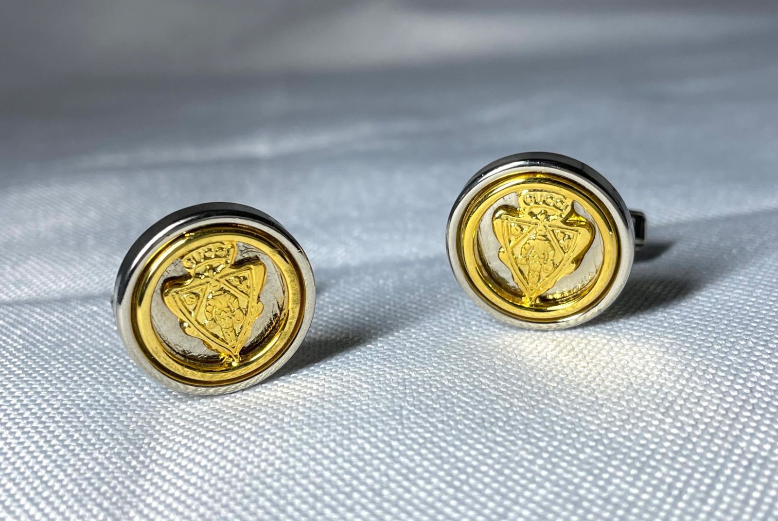 希少 GUCCI グッチ クレスト ブランドロゴ ヴィンテージカフス