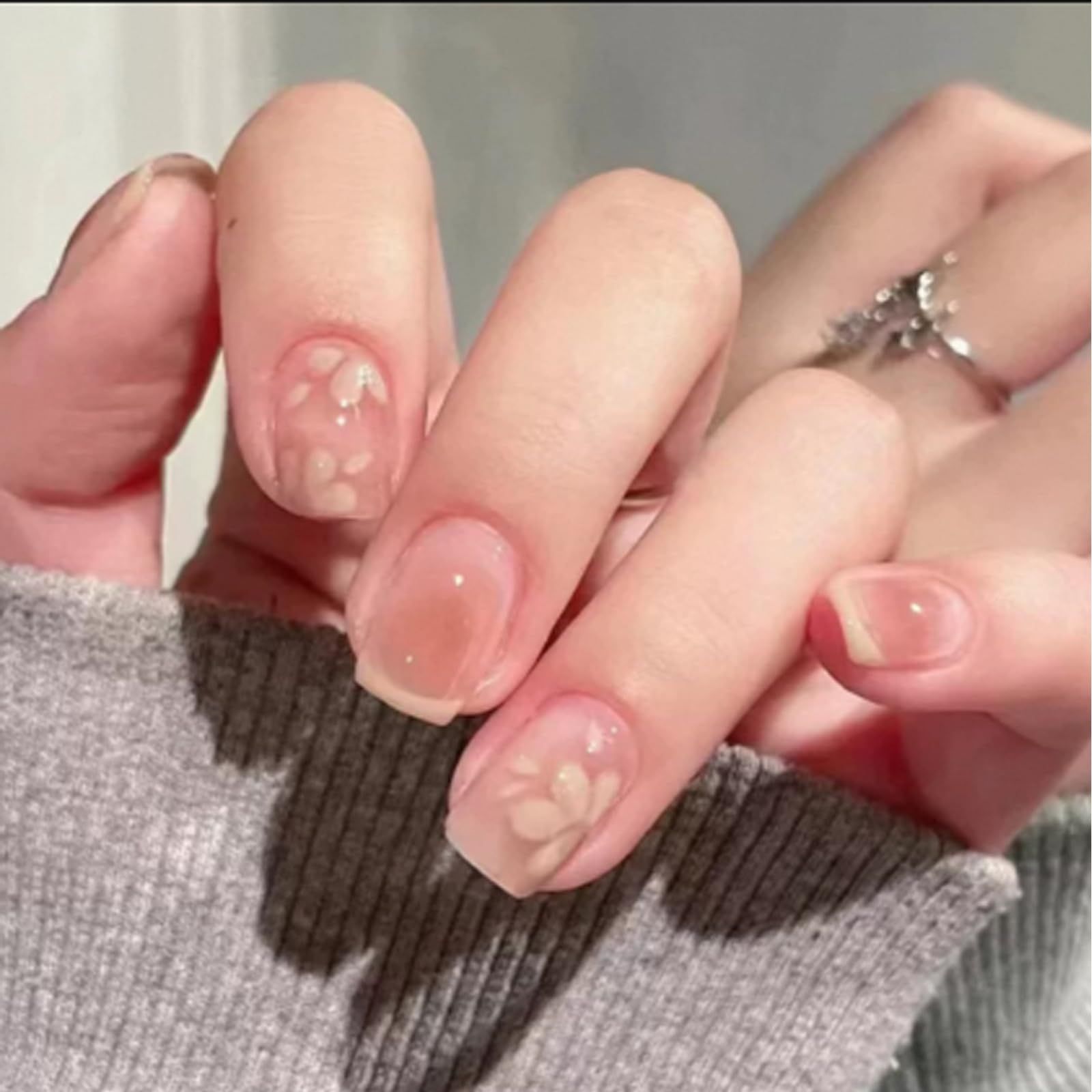 HAPVITAL ネイルチップ 短いさ ァーで魅せる繰り 3D 貼るだけ簡単 返し