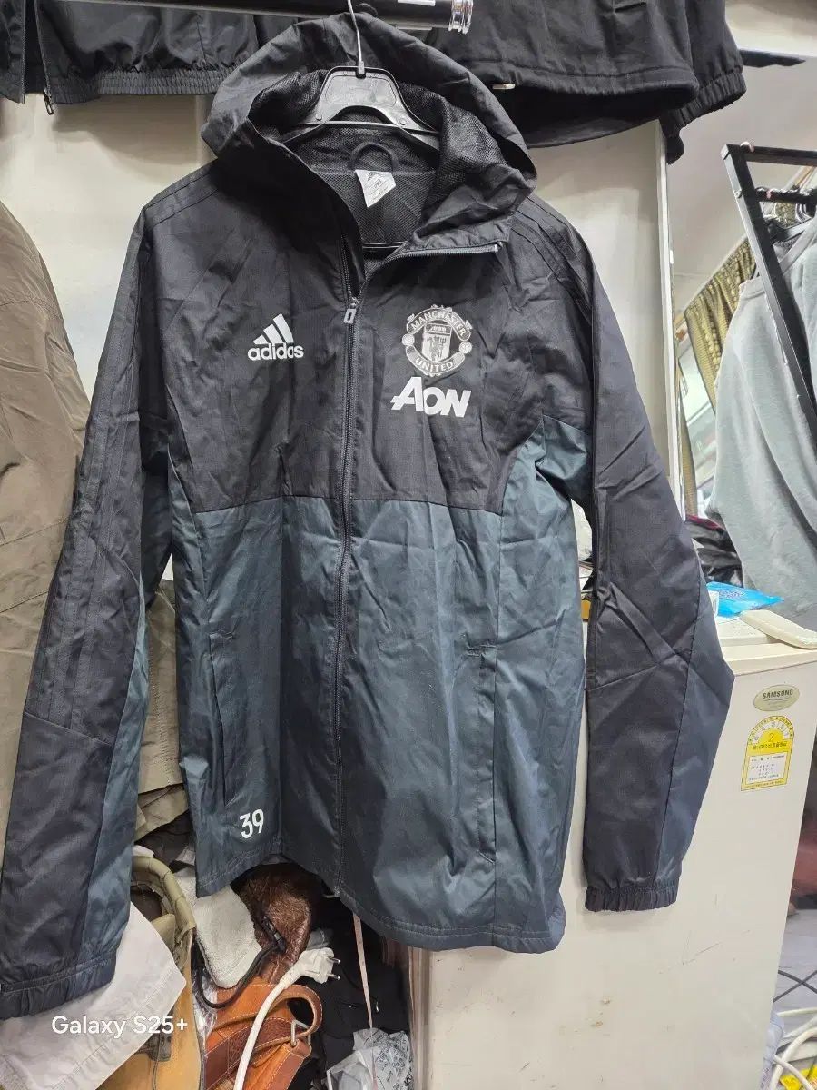 アディダス MANCHESTER UNITED FC(マンチェスター・ユナイテッドFC