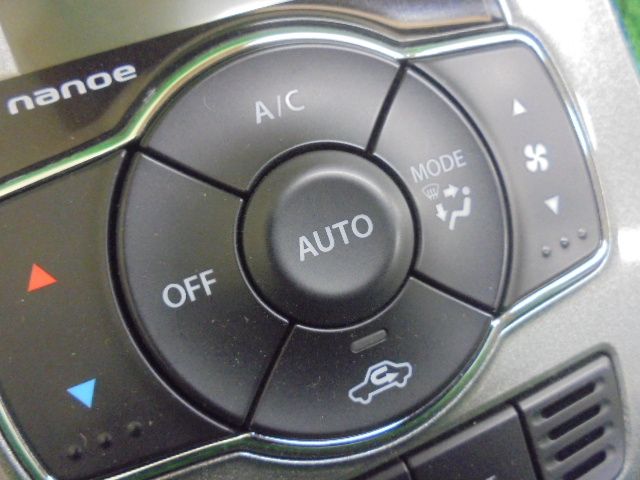 2FR4521 GFC3 三菱 デリカD2 MB46S ハイブリッド SZ エアコンスイッチ