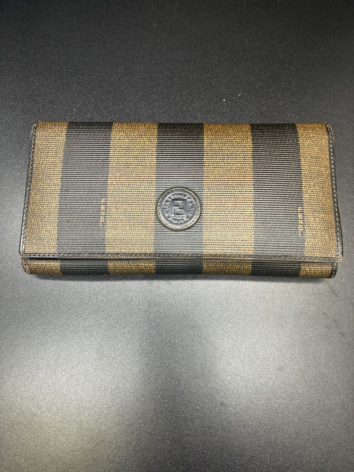 フェンディ 長財布 B26011385