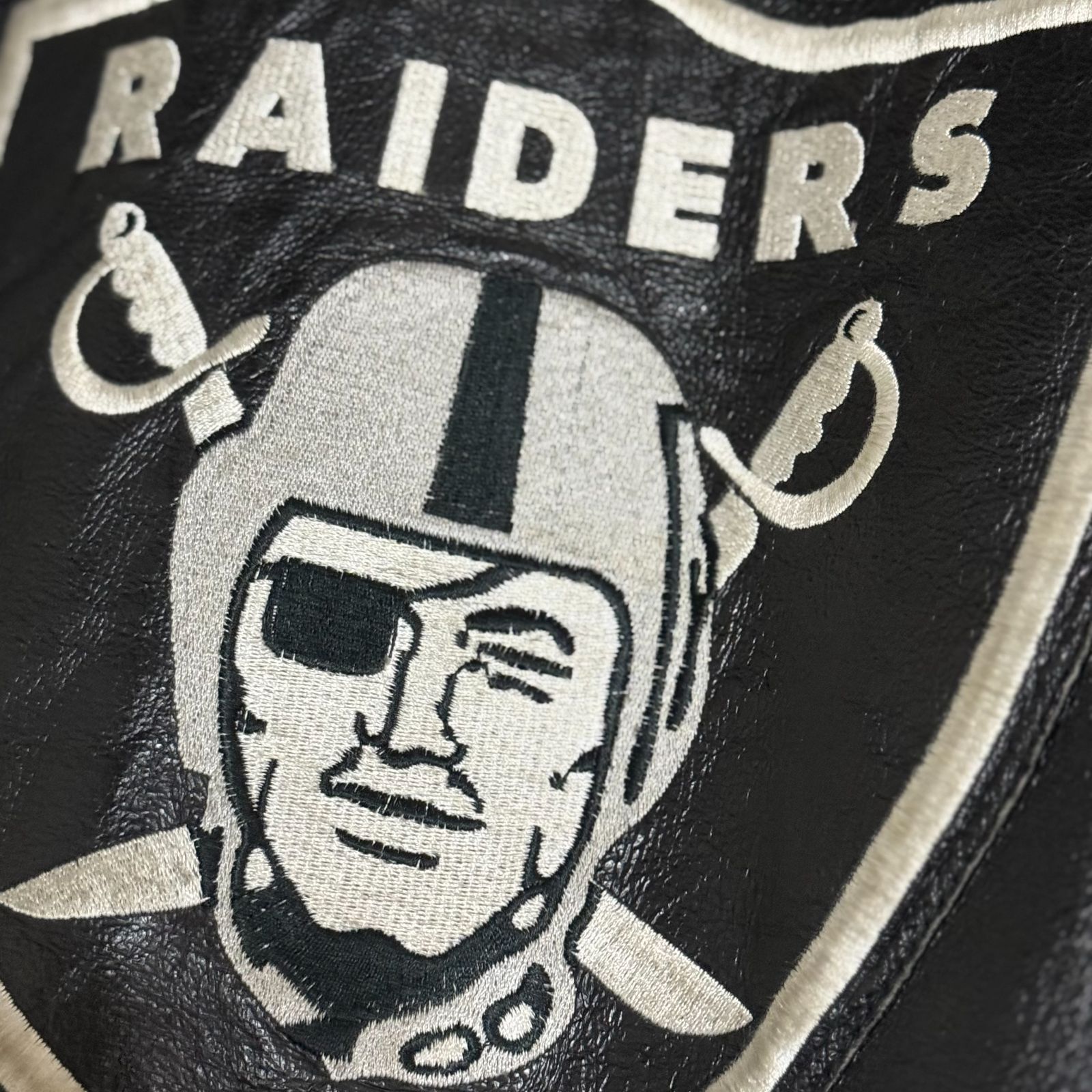 希少デザイン】RAIDERS レザージャケット NFL オークランド レイダース