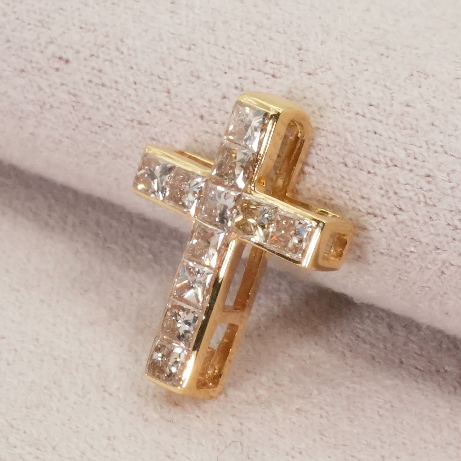 美品 GSTV K18 クロス ブラウンダイヤ ネックレストップ/25-2920