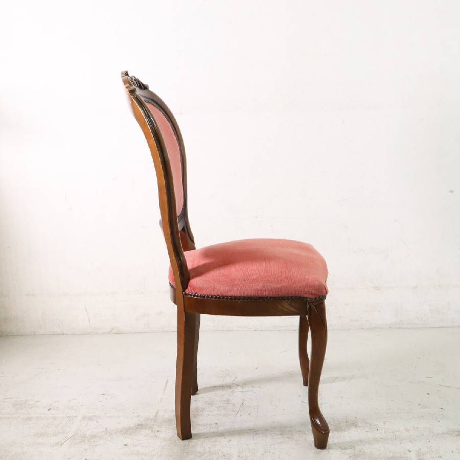 イタリア製 ロココ調 猫脚 ダイニングチェア 布張り ピンク 鋲打ち