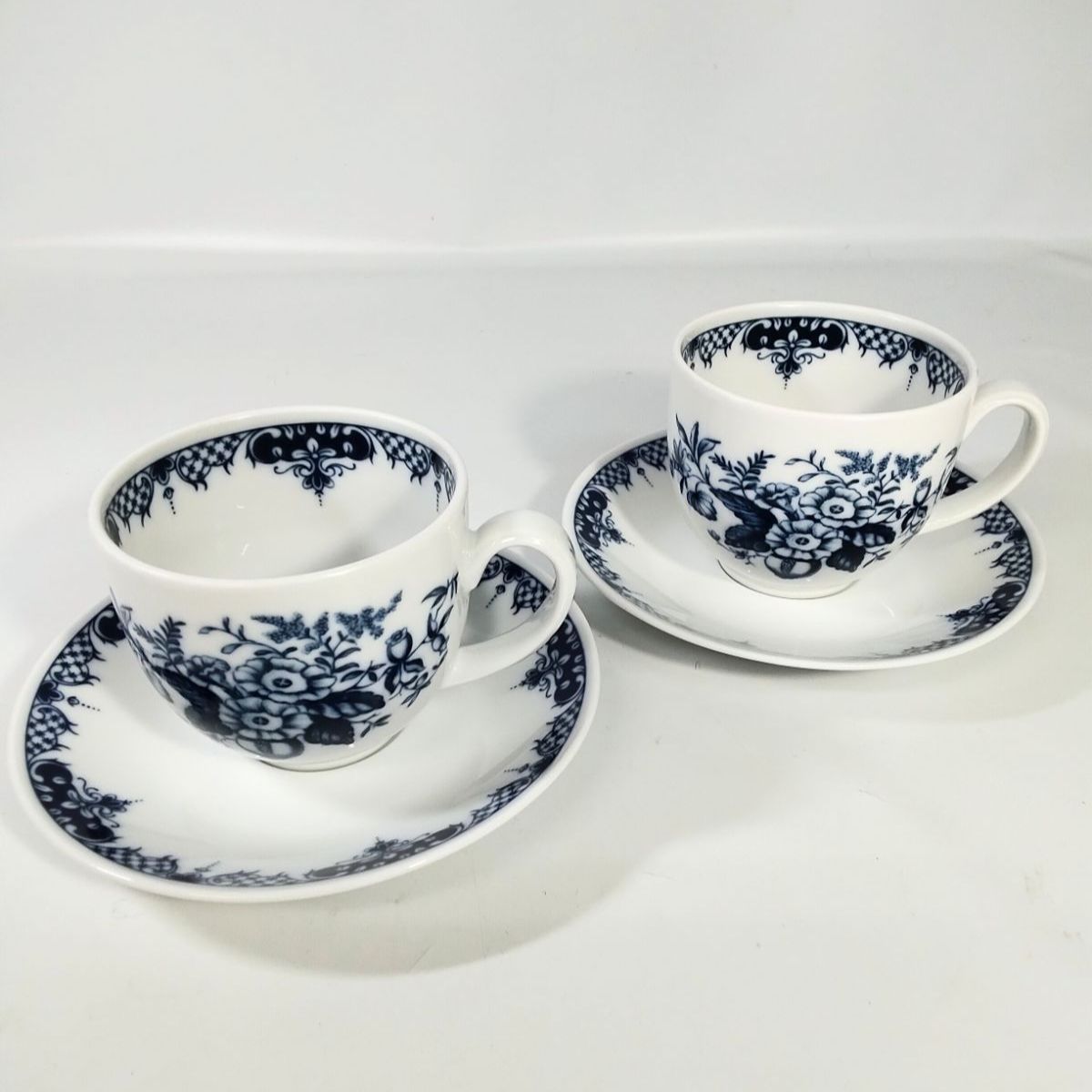 ロイヤルウースター 青い花柄 カップ＆ソーサー 2客セット 《NO 01158 