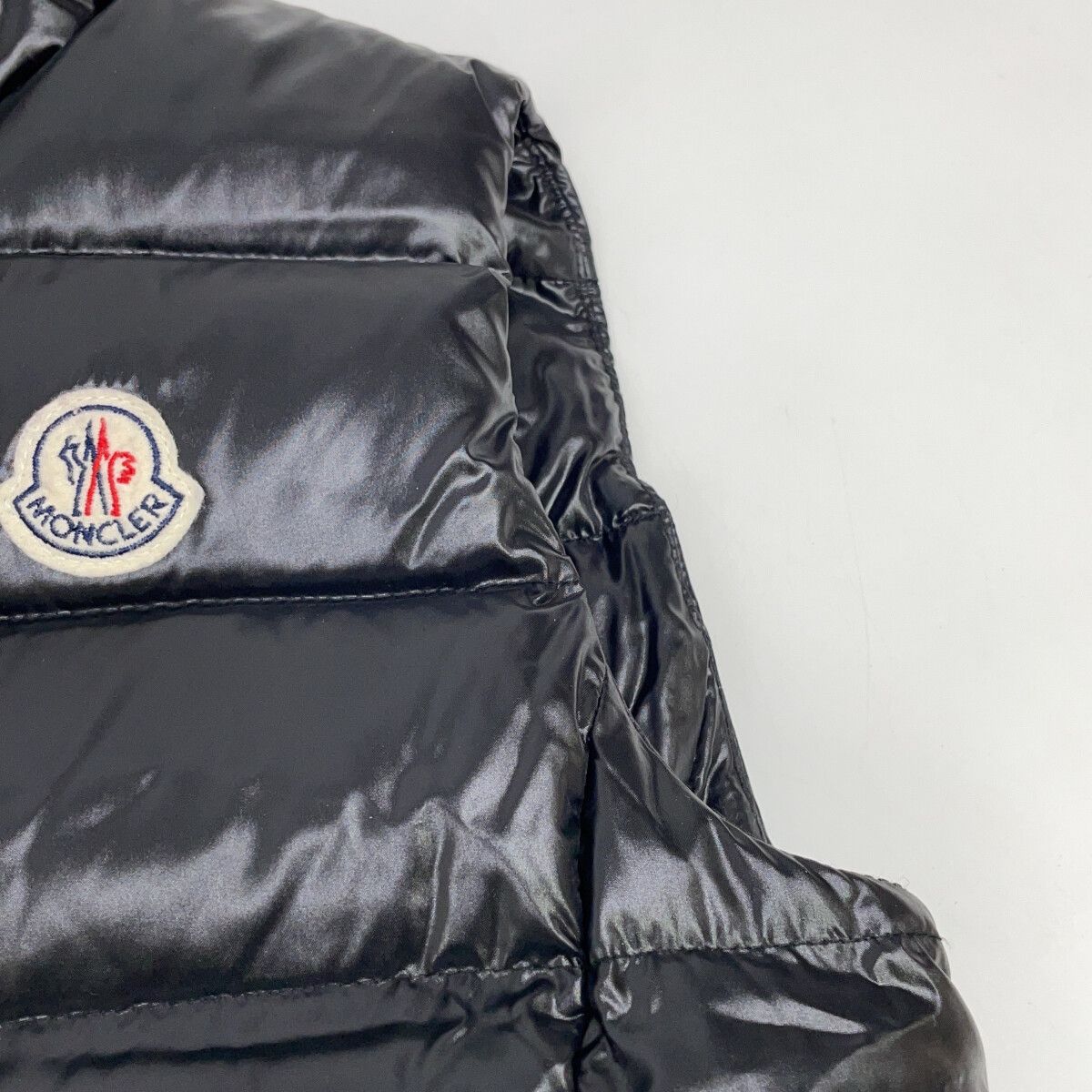 MONCLER モンクレール ﾌﾞﾗｯｸ GHANY GILET ﾀﾞｳﾝﾍﾞｽﾄ - メルカリ
