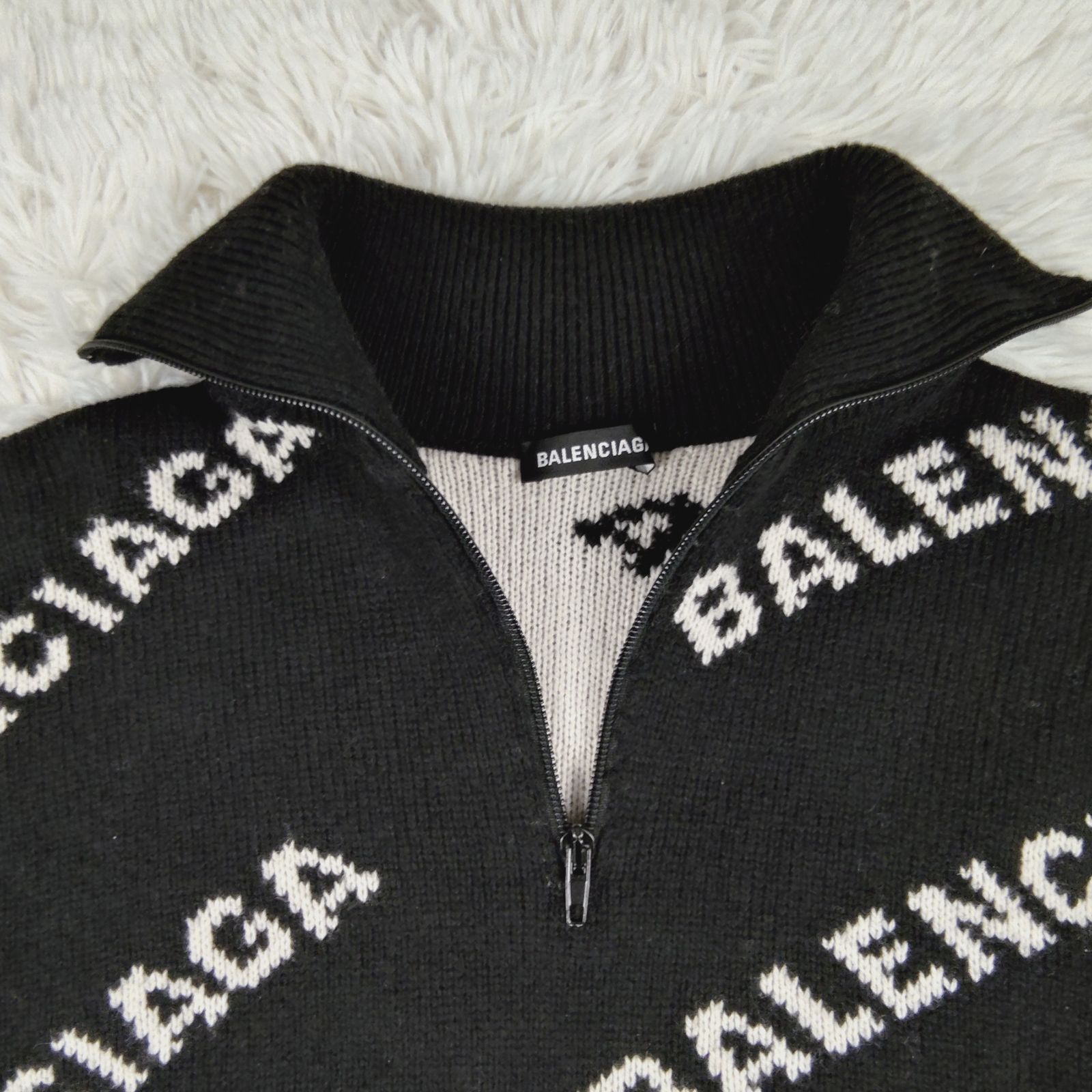 BALENCIAGA バレンシアガ 総柄 ロゴニットセーター ブラック 楽天市場】バレンシアガ BALENCIAGA ロゴ総柄 クルーネック ニット