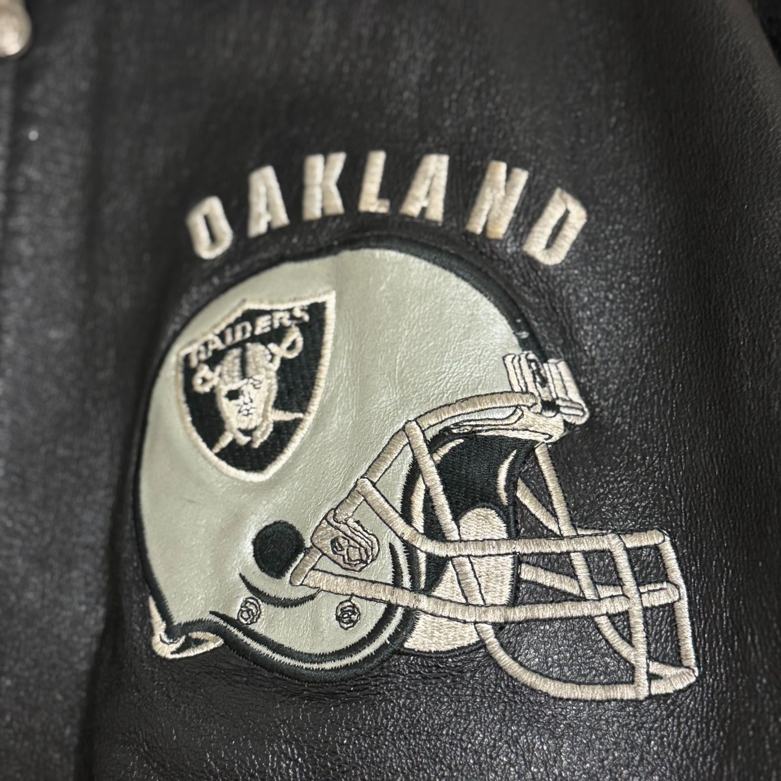 希少デザイン】RAIDERS レザージャケット NFL オークランド レイダース