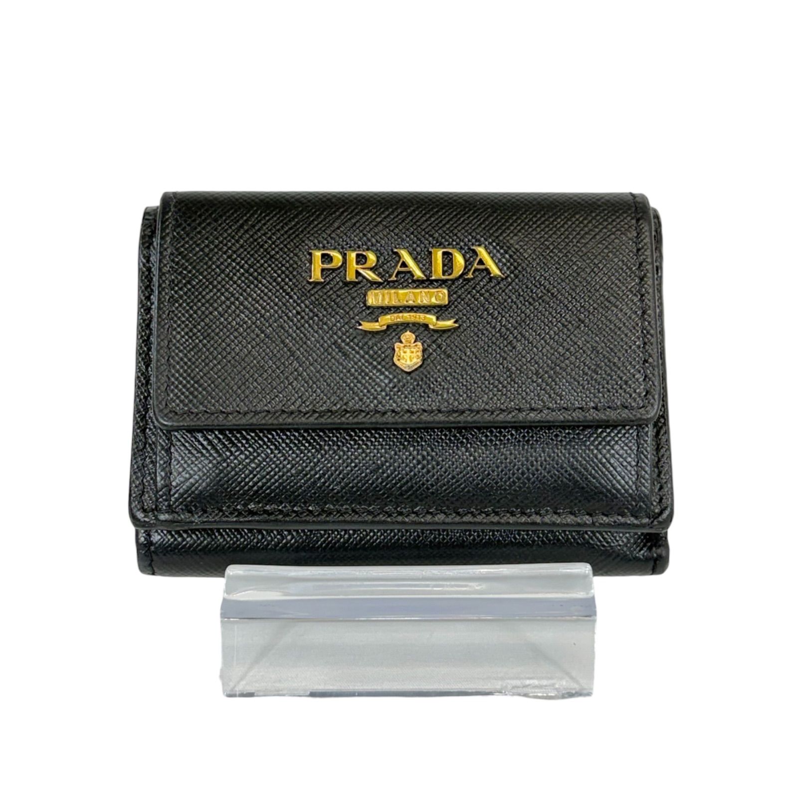 美品 プラダ 三つ折り財布 コンパクトウォレット レザー 美品 プラダ 三つ折り財布 コンパクトウォレット レザー