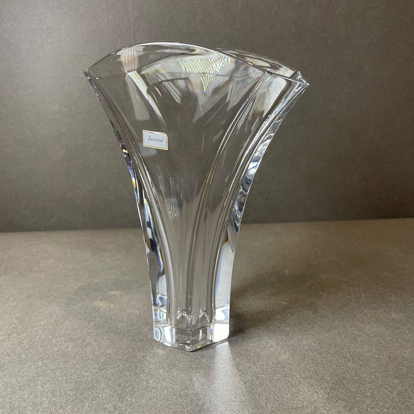 □美品□バカラ ギンコ 花瓶 フラワーベース ②　Baccarat 3 美品 バカラ ギンコ 花瓶 フラワーベース 18cm - メルカリ