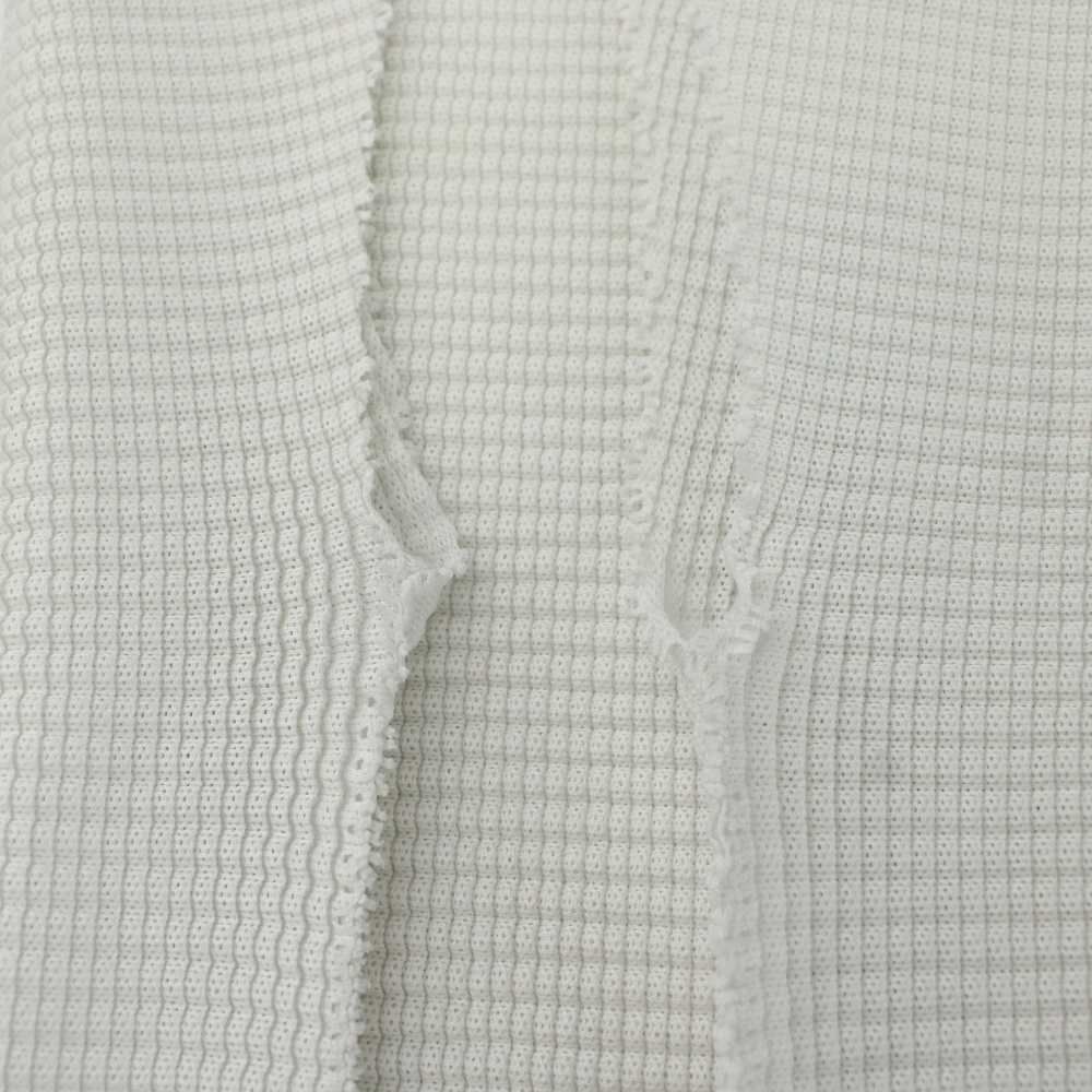 ミーイッセイミヤケ me ISSEY MIYAKE クルーネックノースリーブ