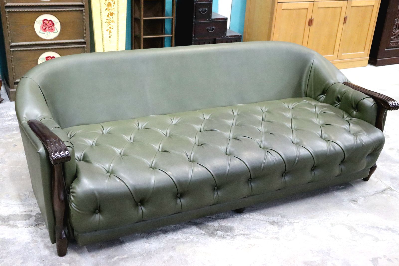 応接 ボタンタフティング