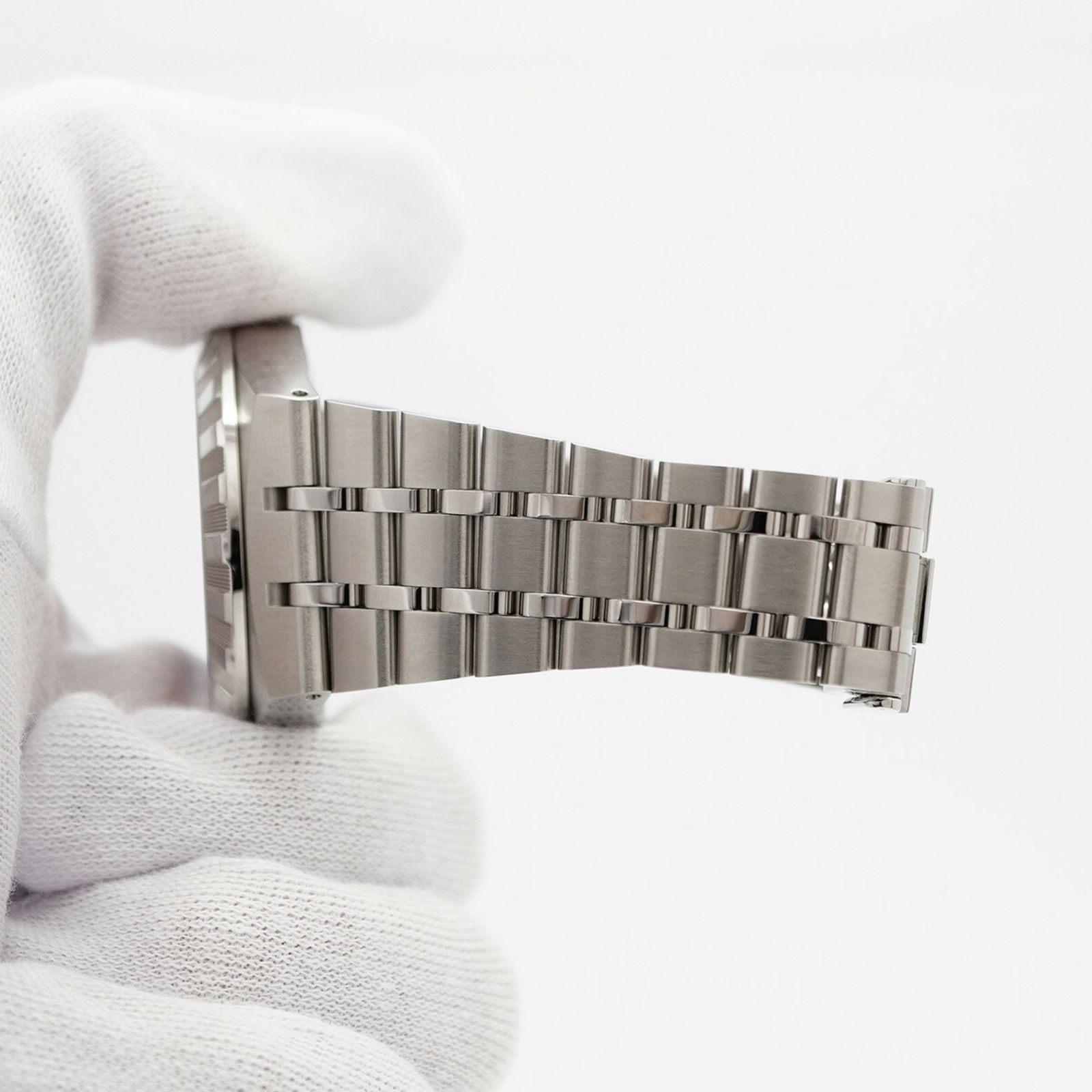 28500 オレンジ文字盤腕時計