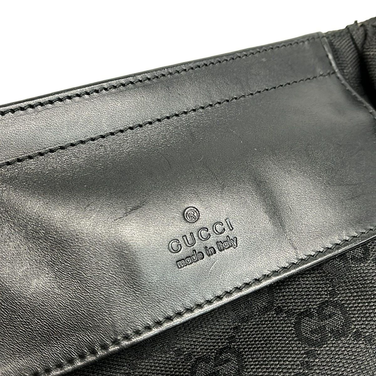 GUCCI(グッチ) ウエストポーチ GG柄 28566 黒 レザー - メルカリ
