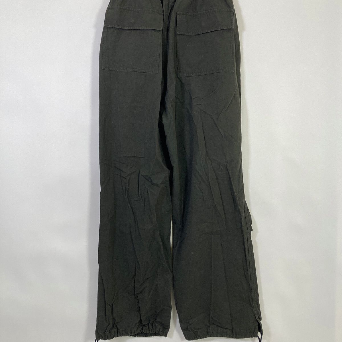 THE SHISHIKUI パラシュートパンツ ブラック　Mサイズ THE SHISHIKUI シシクイ 0720 ﾌﾞﾗｯｸ PARACHUTE PANTS ﾊﾟﾗｼｭｰﾄﾊﾟﾝﾂ S