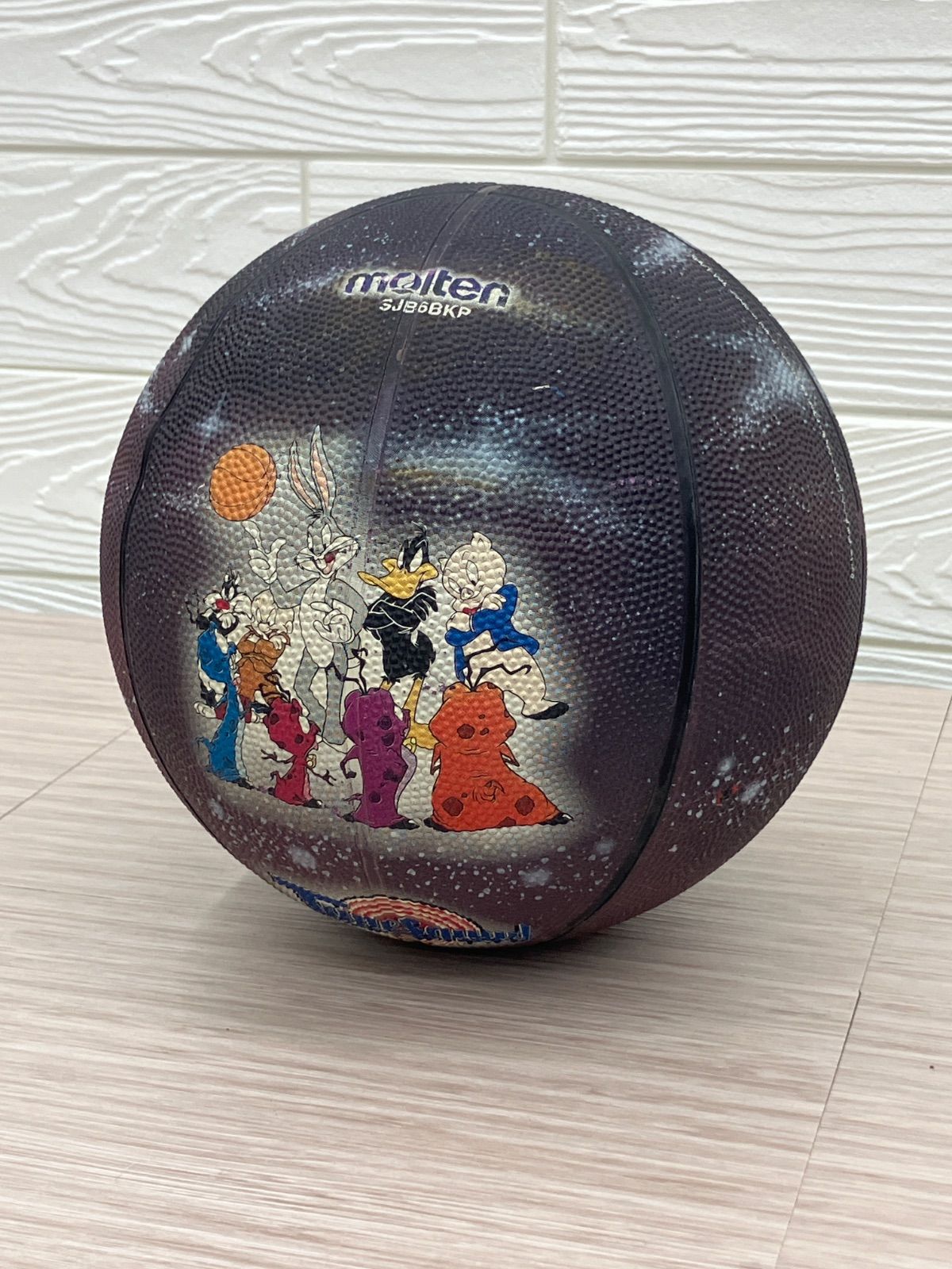 スペース・ジャム モルテン アメトイ molten モルテン space jam バスケットボール 6号 - メルカリ