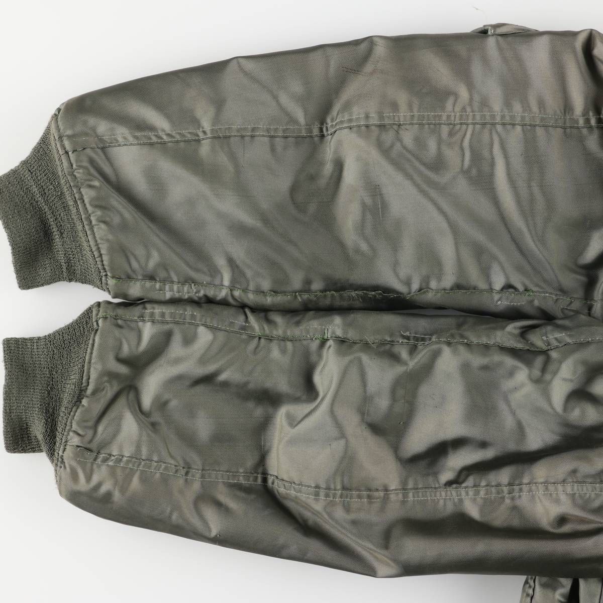 古着 米軍実品 CWU-45/P ミリタリー フライトジャケット USA製 LARGE