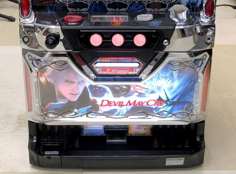 デビルメイクライ5実機 お取り寄せ商品】アデリオン パチスロ デビルメイクライ 5 中古