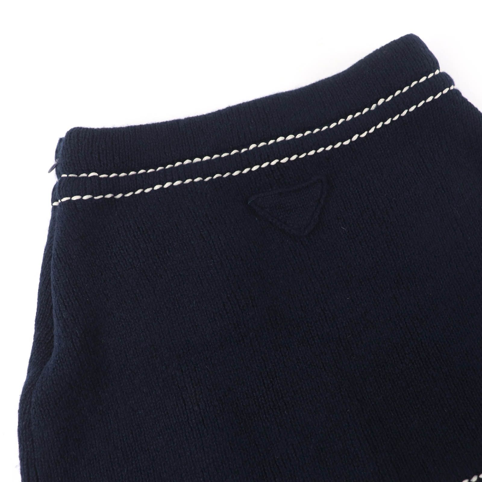 美品☆PRADA プラダ 2023年製 21480 カシミヤ100％ トライアングルロゴ