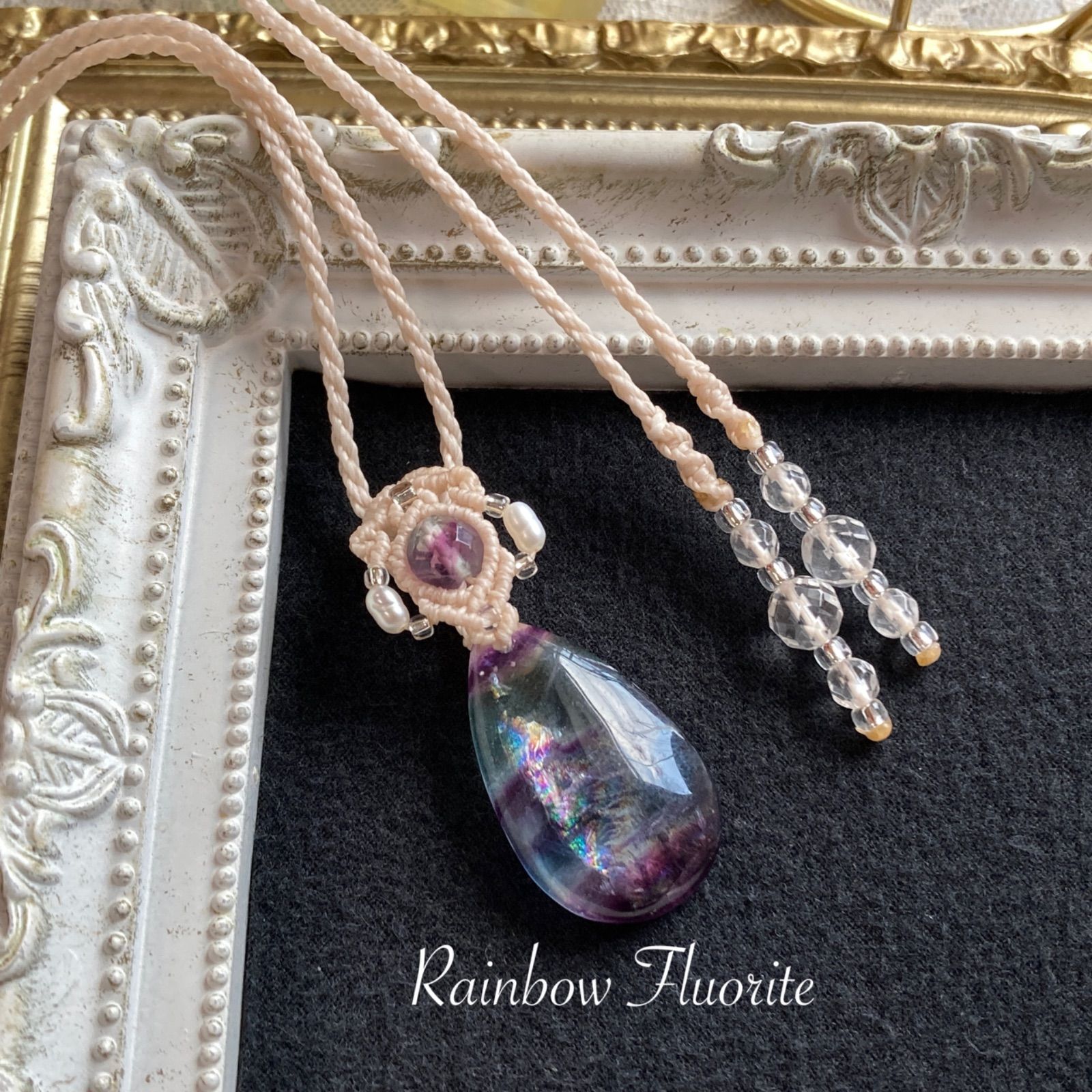 虹入り⭐︎レインボーフローライト（ミニサイズ） マクラメネックレス
