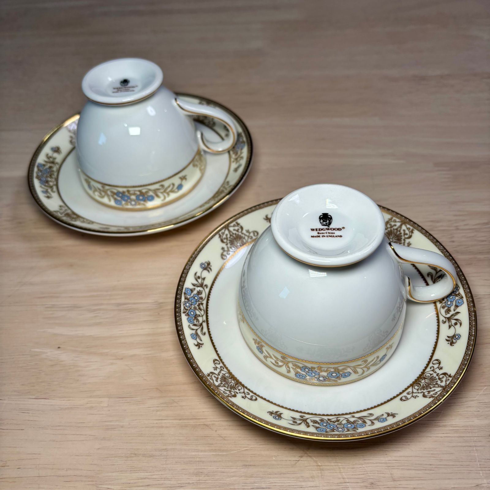 美品】ウェッジウッド クリブデン カップ＆ソーサー 2客 - メルカリ