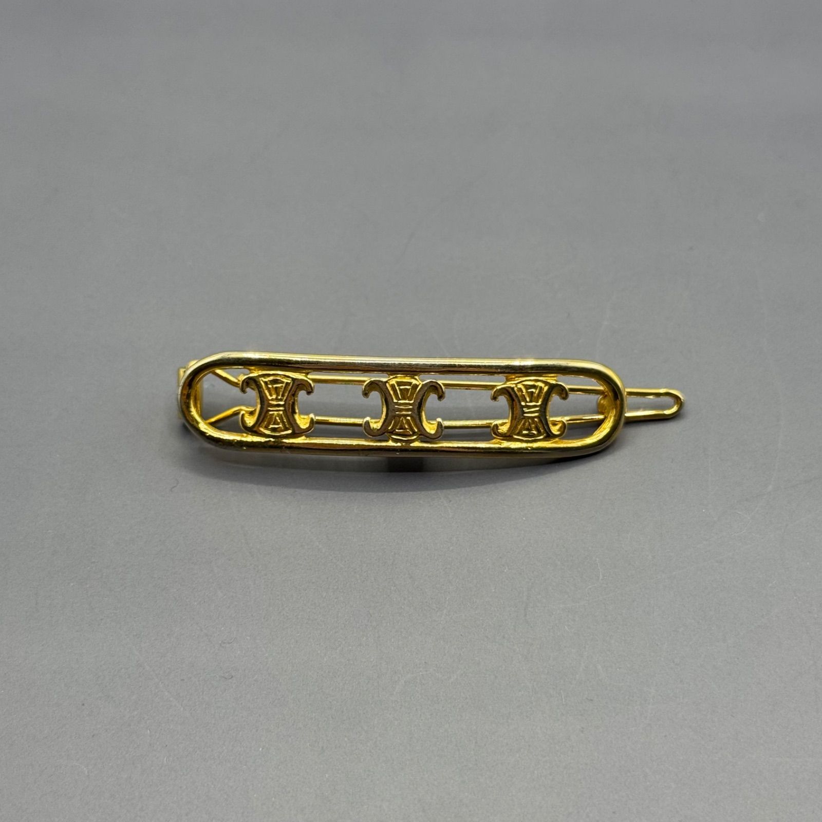 セリーヌ★CELINE★バレッタ⭐︎トリオンフ★ヘアアクセサリー★かわいい Celine Triomphe Hair Accessory Barrette Hairpin Vintage Old