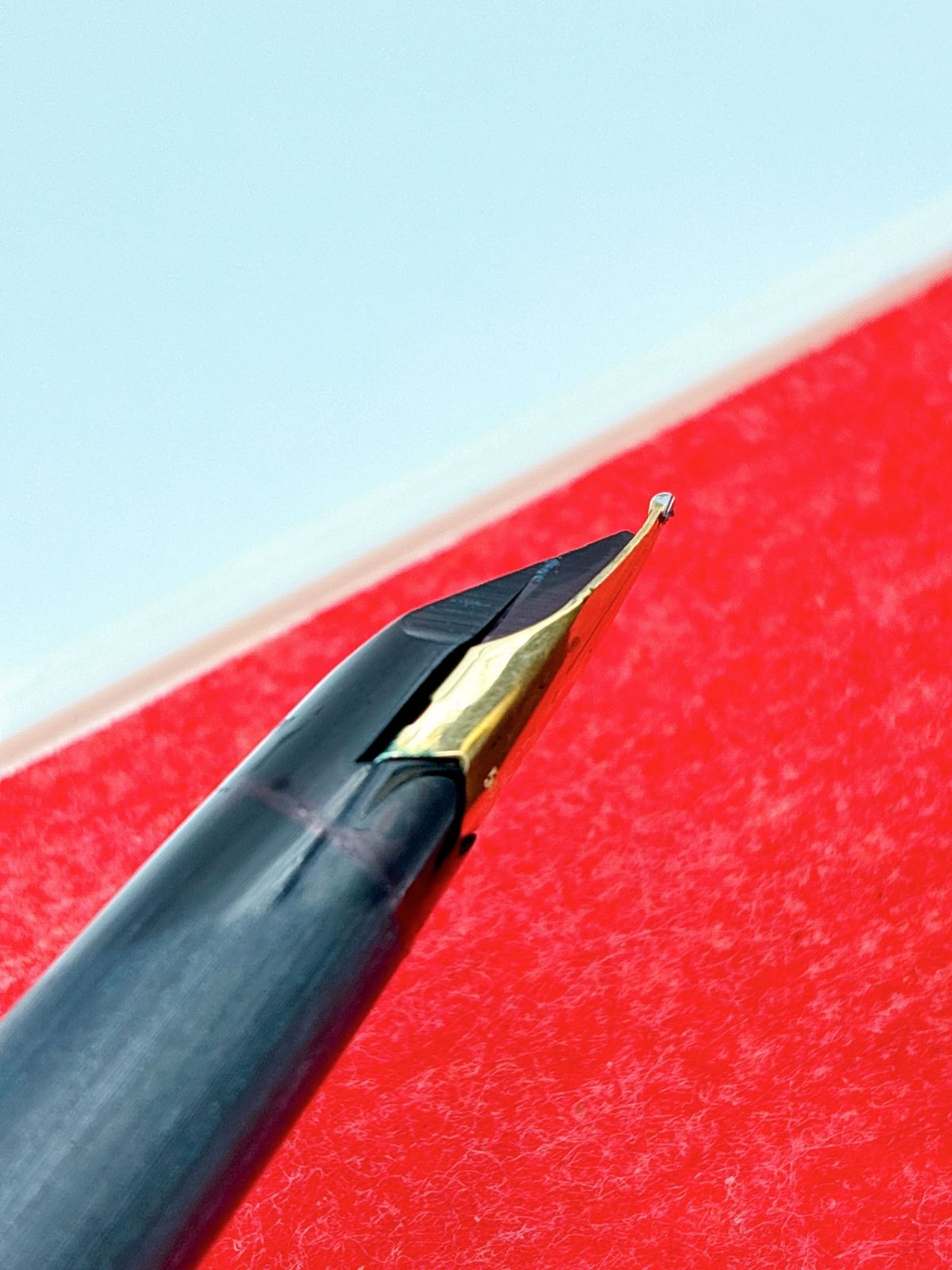 MONTBLANC/モンブラン No.220 万年筆 585/14K ブラック/ゴールド マットカラー ヴィンテージ FC-rel003 MONTBLANC/モンブラン No.220 万年筆 585/14K ブラック/ゴールド