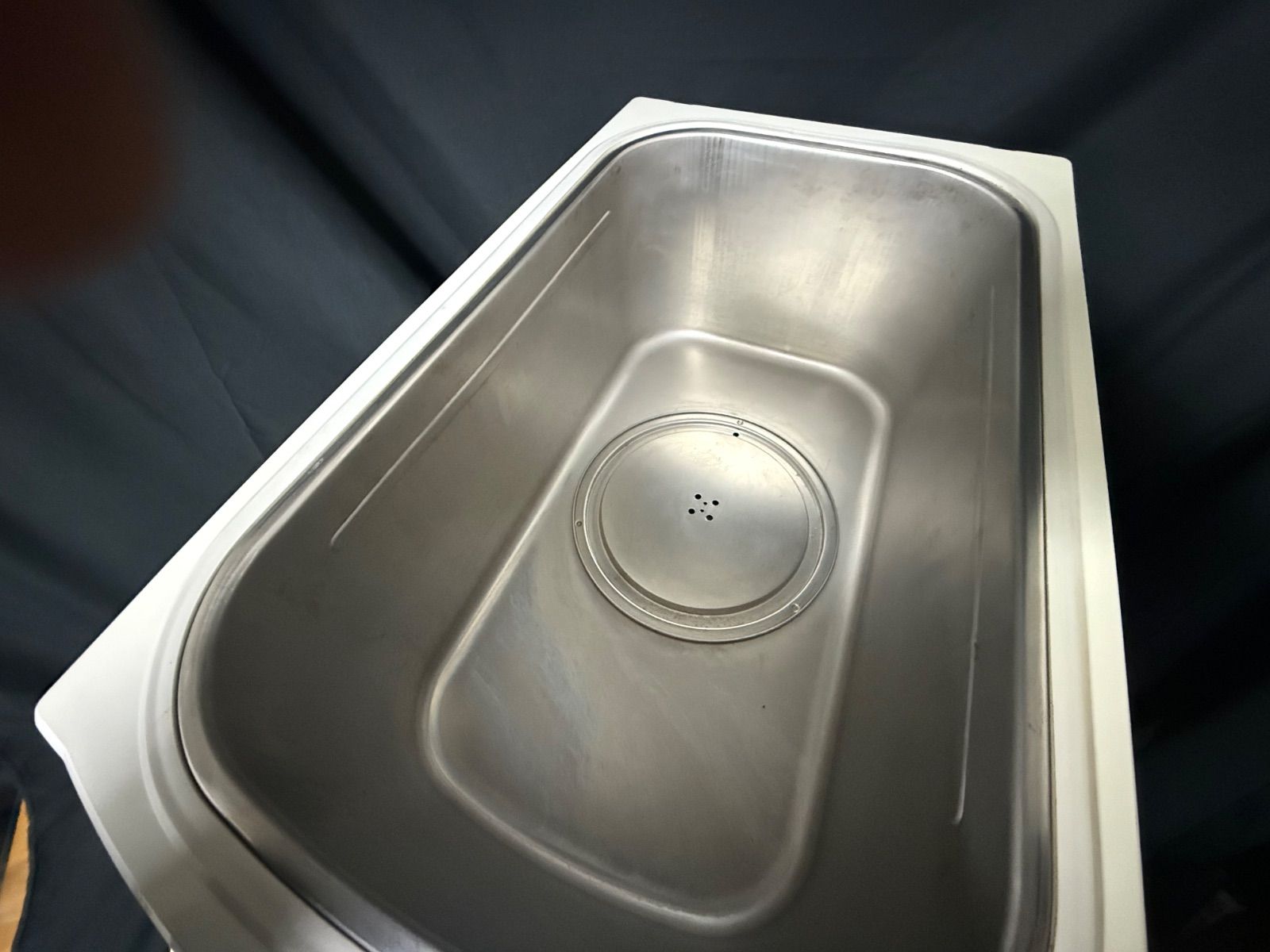 HITACHI 冷水ウォータークーラー 18L RW-188B 【店舗管理番号m