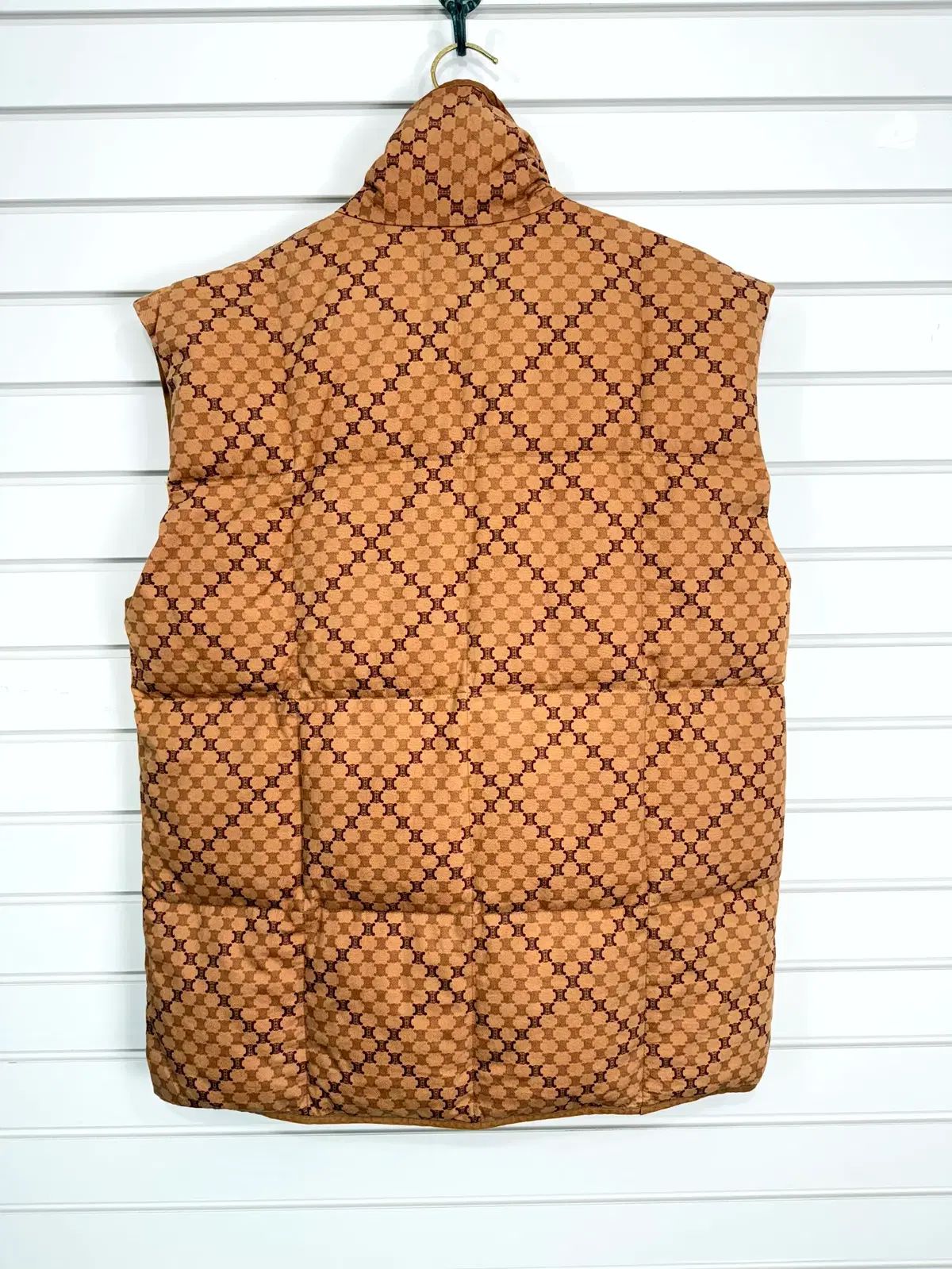 Celine セリーヌ トリオンフ ダウン ベスト (Made In Japan) - メルカリ