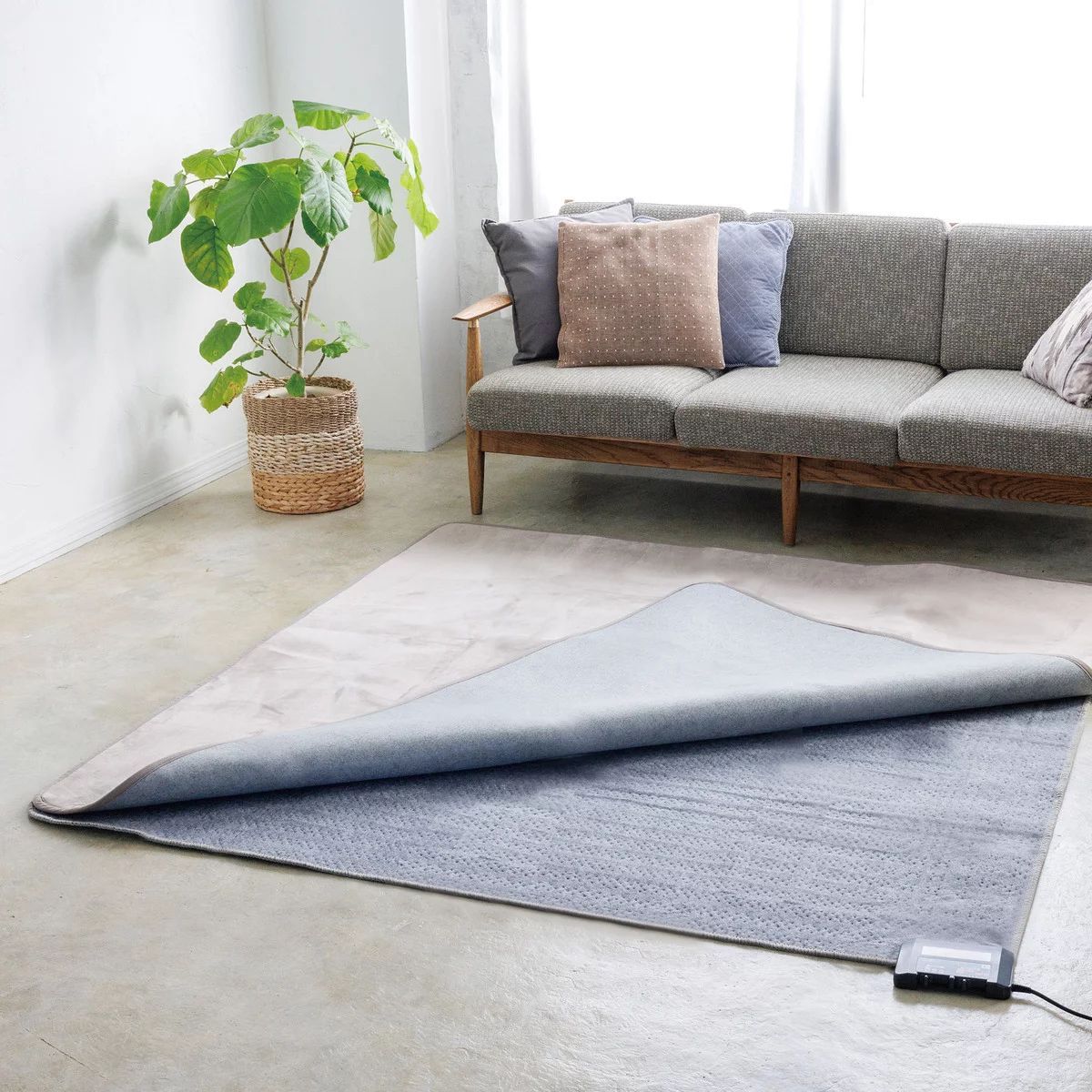 Koden 電気カーペット 168 x 168 cm ホットカーペット 省エネタイプ 広