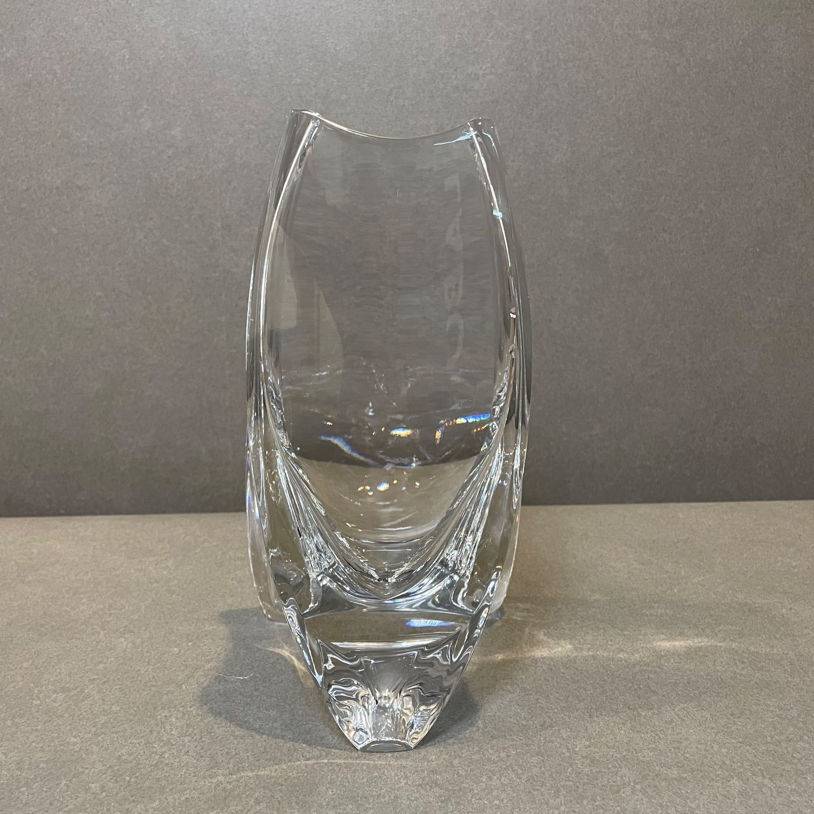 美品 バカラ 花瓶 フラワーベース 重厚 マサイ - メルカリ