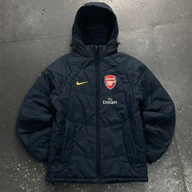 90-95 NIKE アーセナル 軽量ダウン - メルカリ