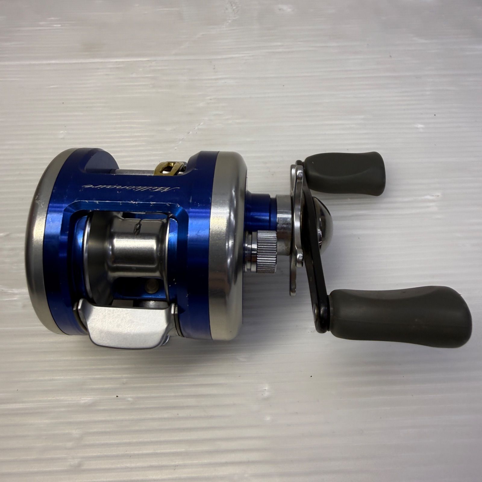 ☆ダイワ DAIWA☆ブルーバッカー ベイエリアスペシャル 200BB 左巻き