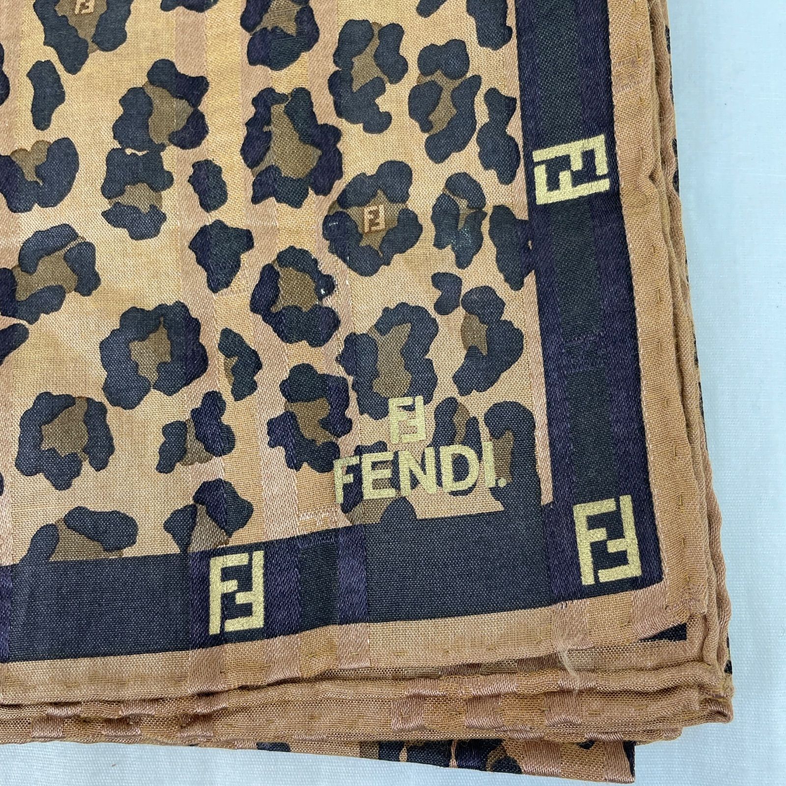 松前275 FENDI フェンディ ハンカチ ブラウン系 ヒョウ柄 かんてい局
