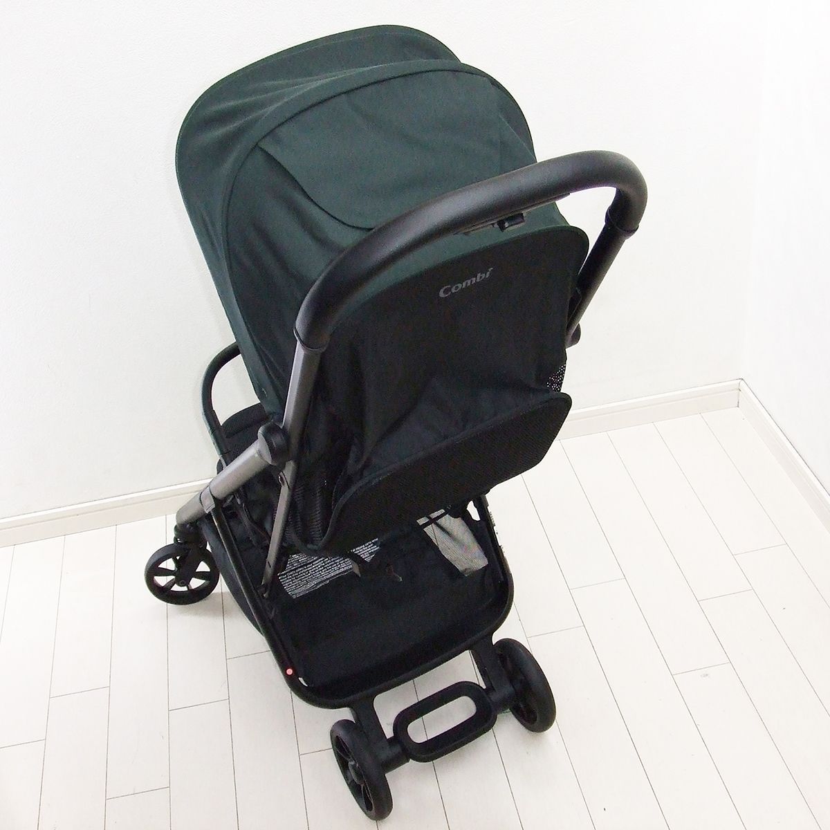 美品 ベビーカー コンビ Combi auto N second BQ 背面式 B型 3月から4 