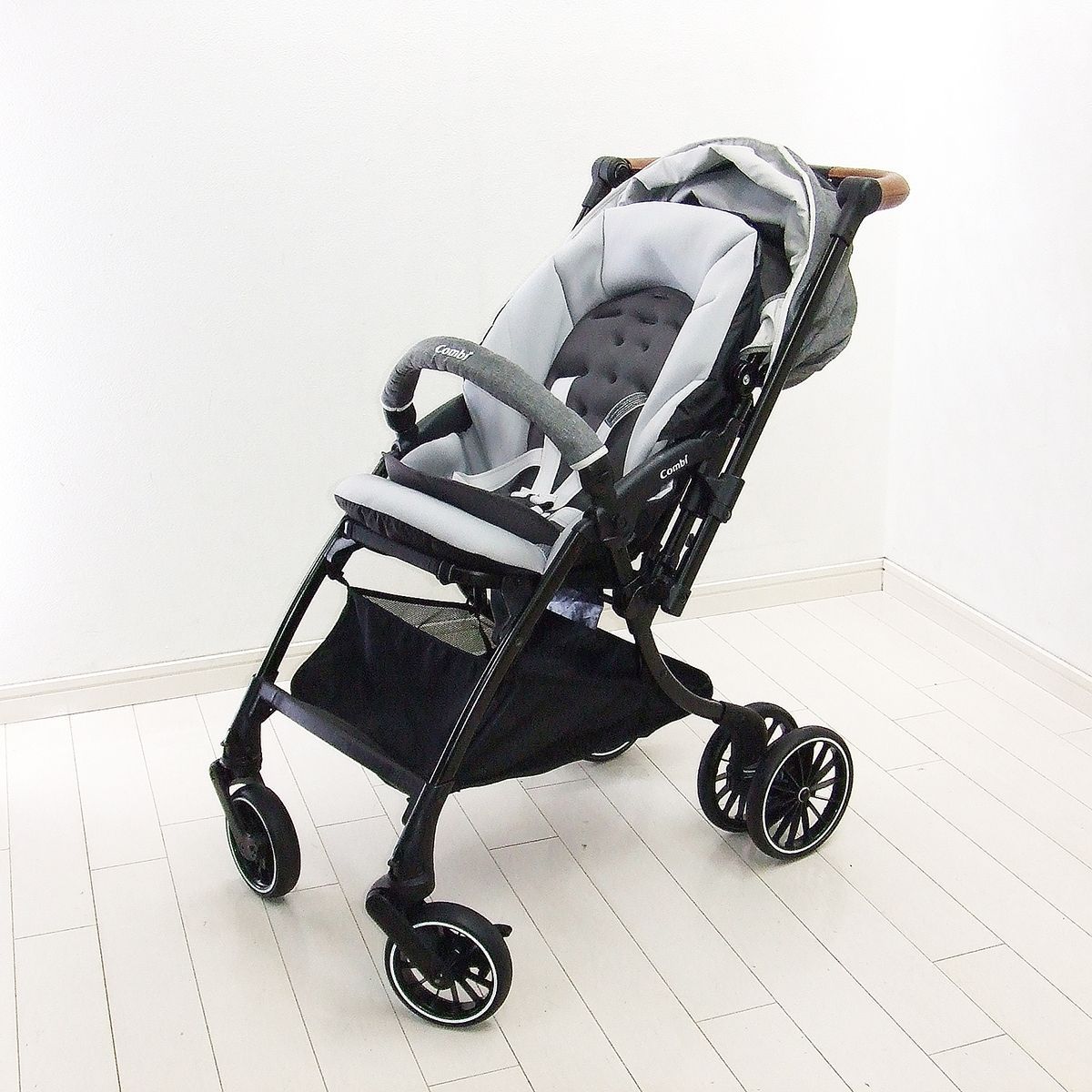  ベビーカー コンビ スゴカルSwitch エッグショックXL combi 1カ月から3歳 ベビーカー A シート固定 ベビーカー バギー 外出 移動用品