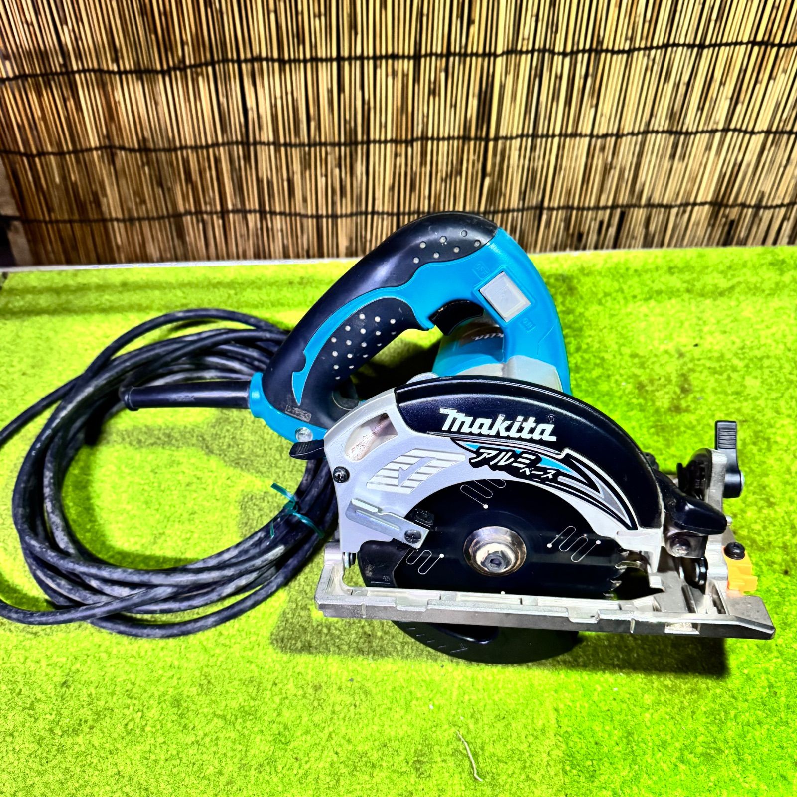 マキタ 125 mmマルノコ 5230 軽量 コンパクト 本体のみ 通電 済 DIY