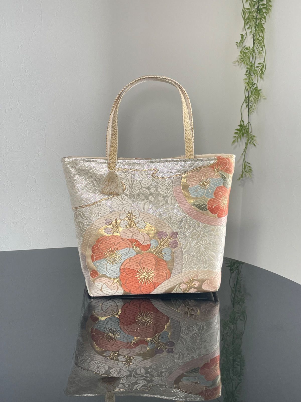 帯リメイクバッグ 佐賀錦 丸文に花文様 トートバッグ Mサイズ 和装